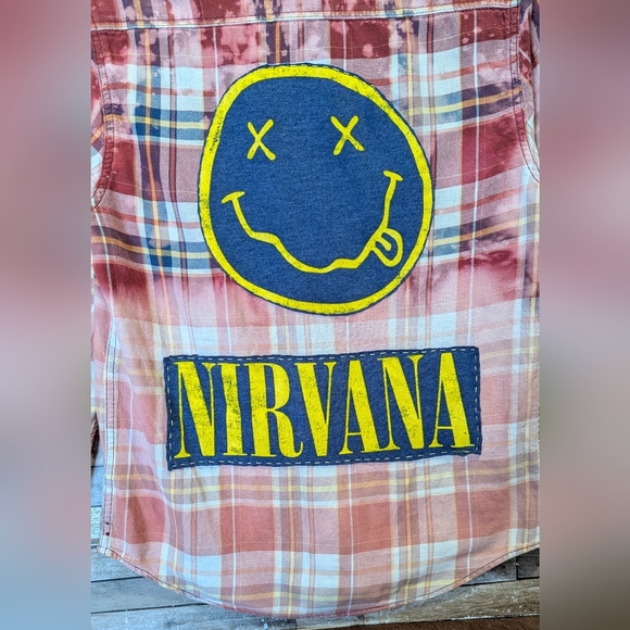 NIRVANA Red and Blue Plaid Casual Button Down Shirt - Picture 7 of 15